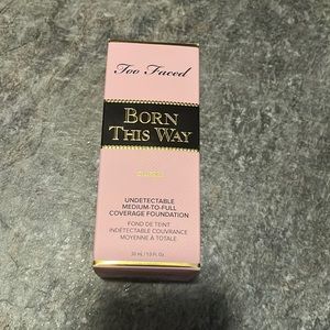 NWT- Too Faced Foundation shade Seashell